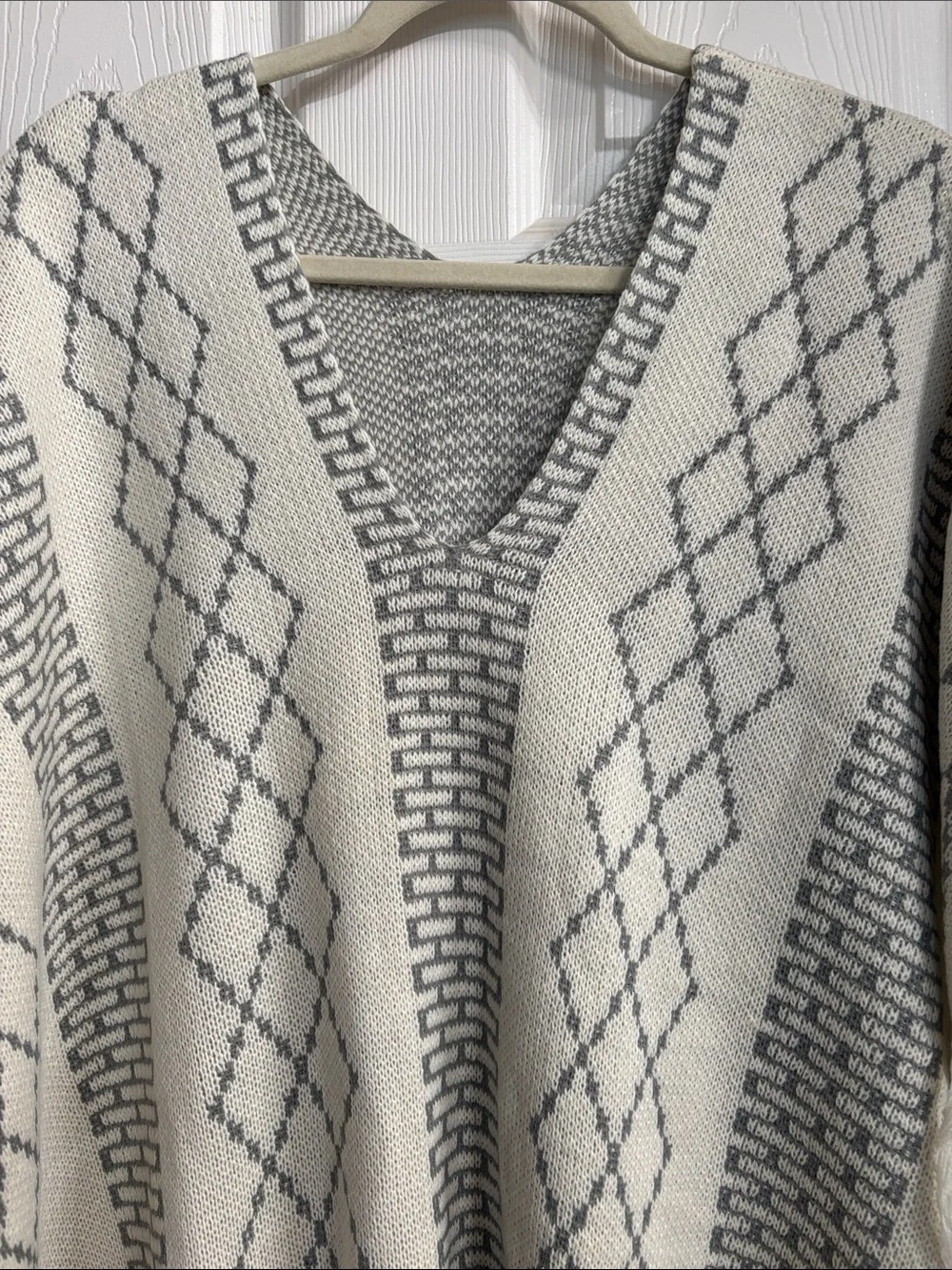 SHEIN Cream & Gray Fringed Knit Poncho